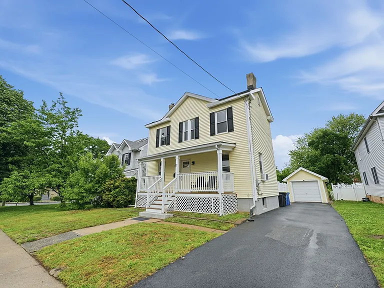 7 Fairview Ave — Photo 4