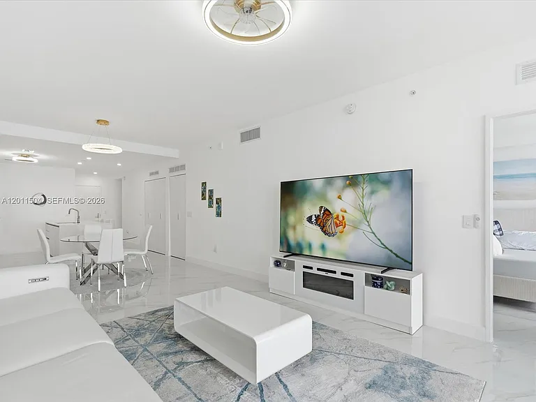 700 NE 24th St #4606 — Photo 13