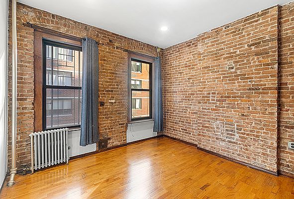 1st image of 235 W 18th St APT 2RE