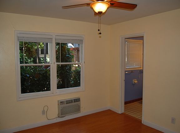 4th image of 2408 P St APT 4