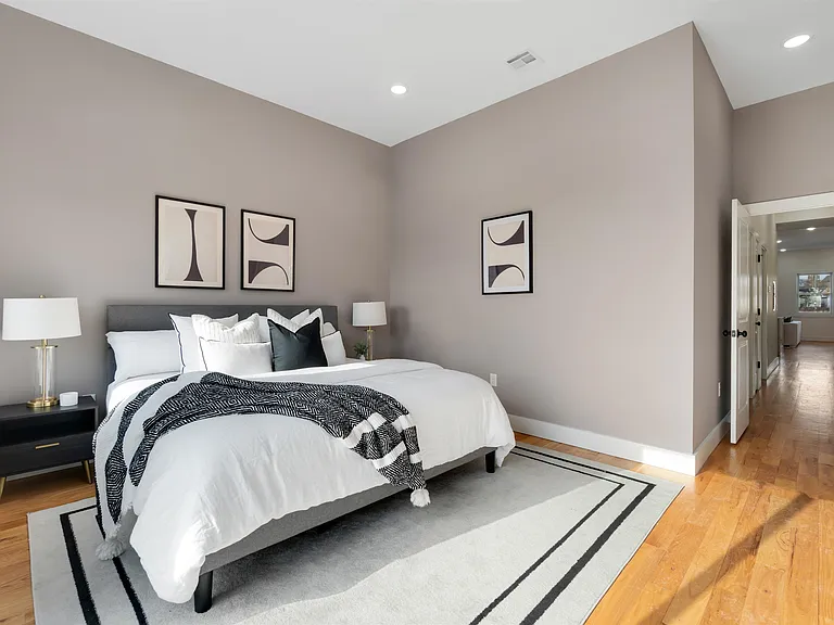 94 Van Horne St #2 — Photo 23