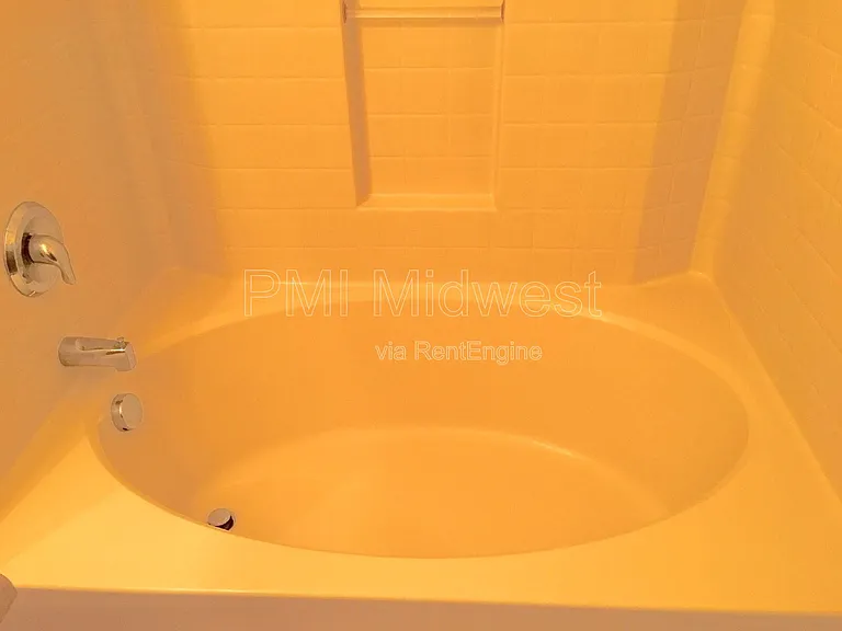 736 Pine Lake Dr — Photo 14