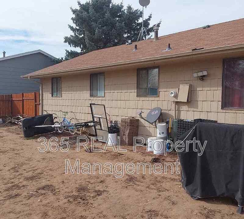 2nd image of 310 12th St