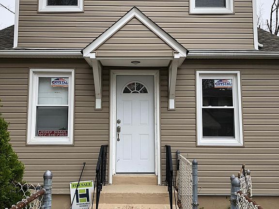 3rd image of 182 Sewanee Ave