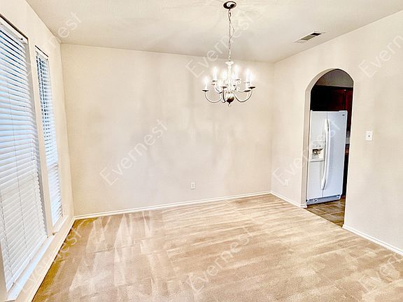 4th image of 5037 Bedfordshire Dr