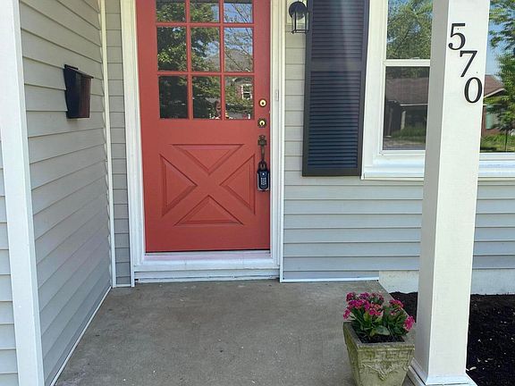 2nd image of 570 Stratford Dr