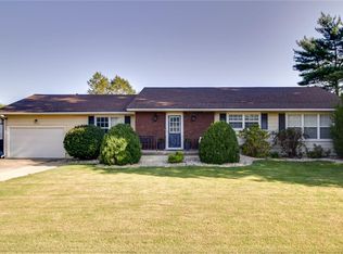 1005 W County Rd, Jerseyville, IL 62052