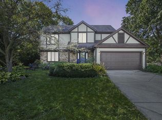 2251 Surreygate Dr, Columbus, OH 43235