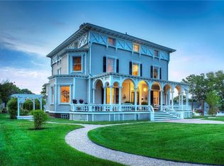 1 Ichabod Ln, Middletown, RI 02842