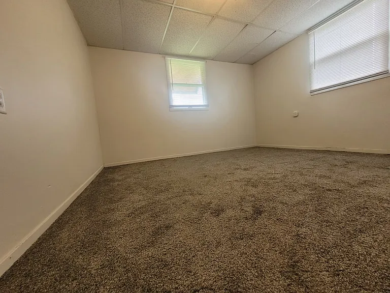 411 N Sheridan Ave — Photo 10