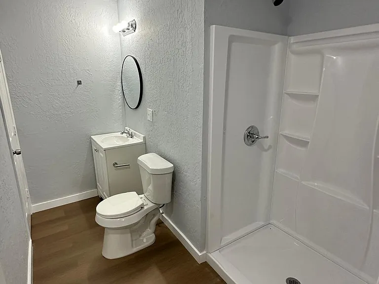 4313 NW Hoover Ave — Photo 18