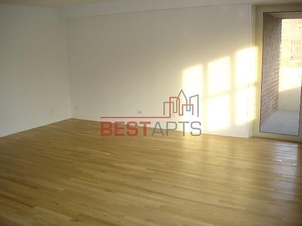 2nd image of 340 E 54th St