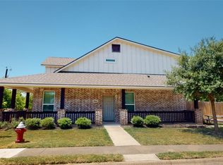 914 Fairview Ave, College Station, TX 77840