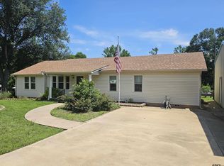 4932 County Road 424 W, Henderson, TX 75652