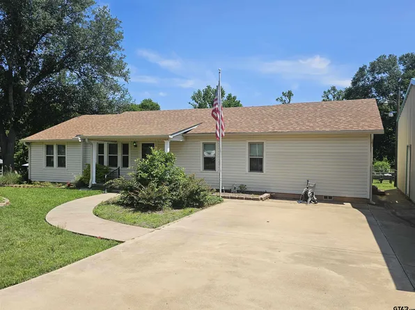 4932 County Road 424 W, Henderson, TX 75652