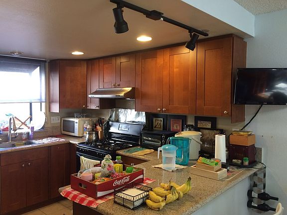 2nd image of 108 N Marengo Ave APT C