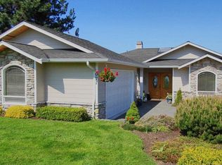 971 Karen Ann Dr, Camano Island, WA 98282