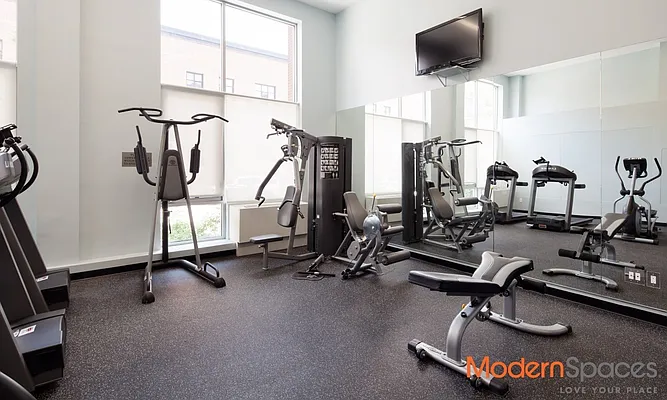 Sold by Modern Spaces | media 32