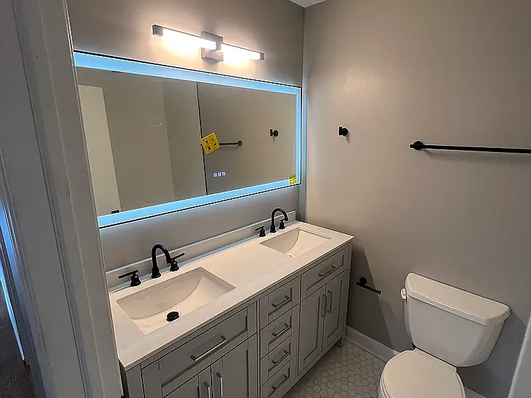 6605 W Cornelia Ave #2 — Photo 9