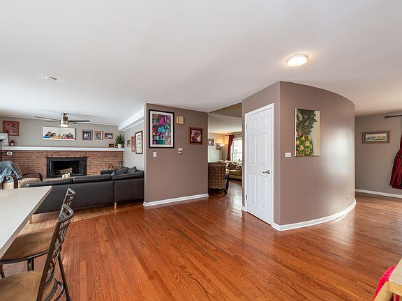 5th image of 2306 E Lillian Ln