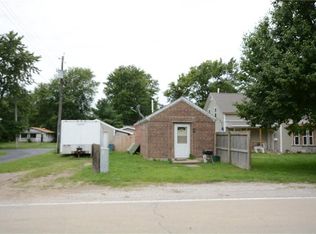1395 N Meridian Rd, Harristown, IL 62537