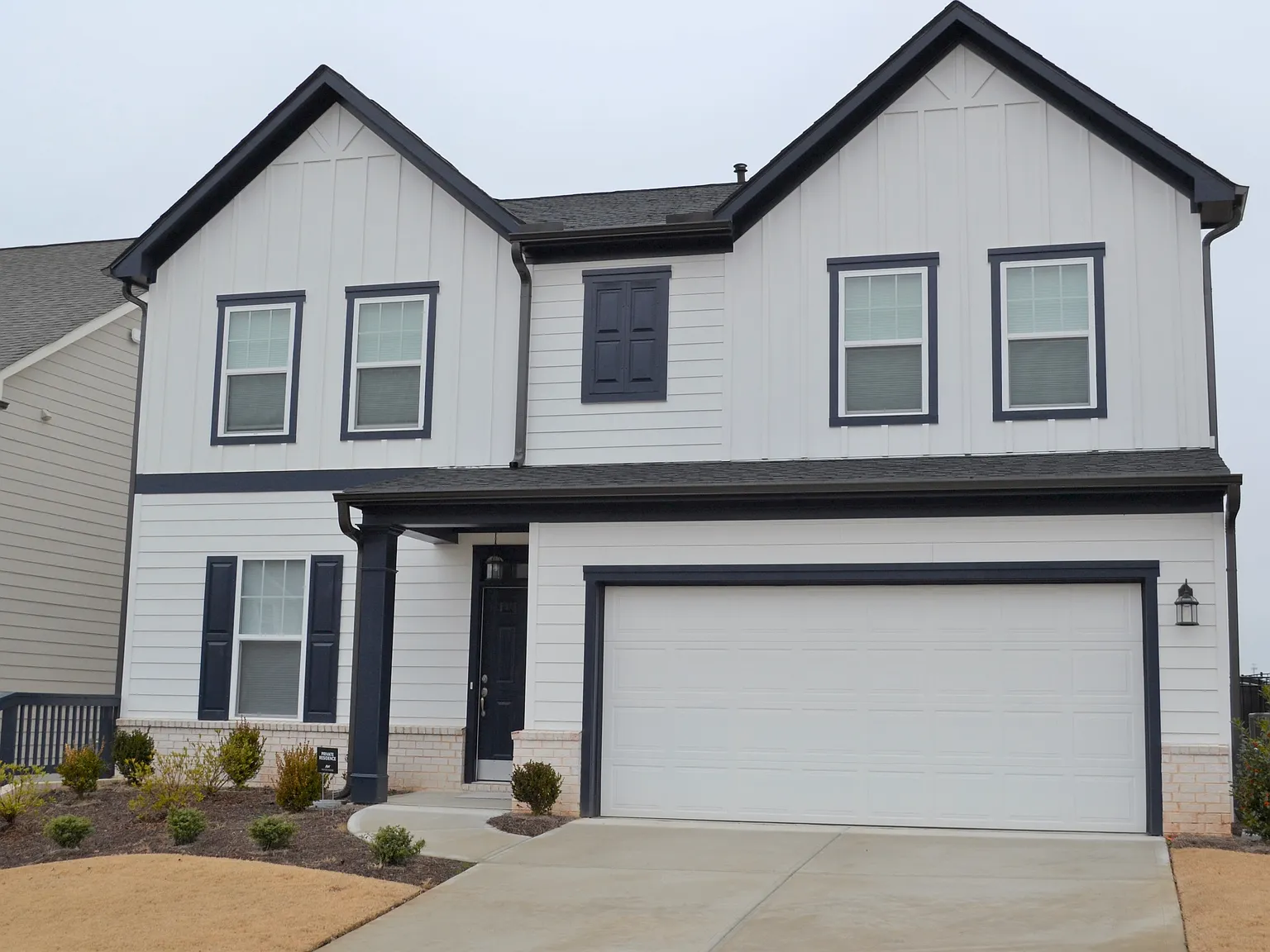 Beautiful 4/2.5 Woodstock Home! — Photo 1