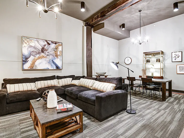 Boury Lofts — Photo 28