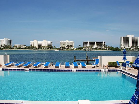 3rd image of 19800 Sandpointe Bay Dr APT 512