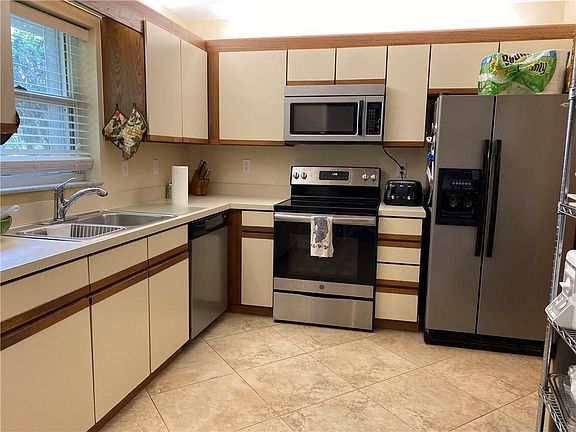 3rd image of 3163 SW Sunset Trace Cir
