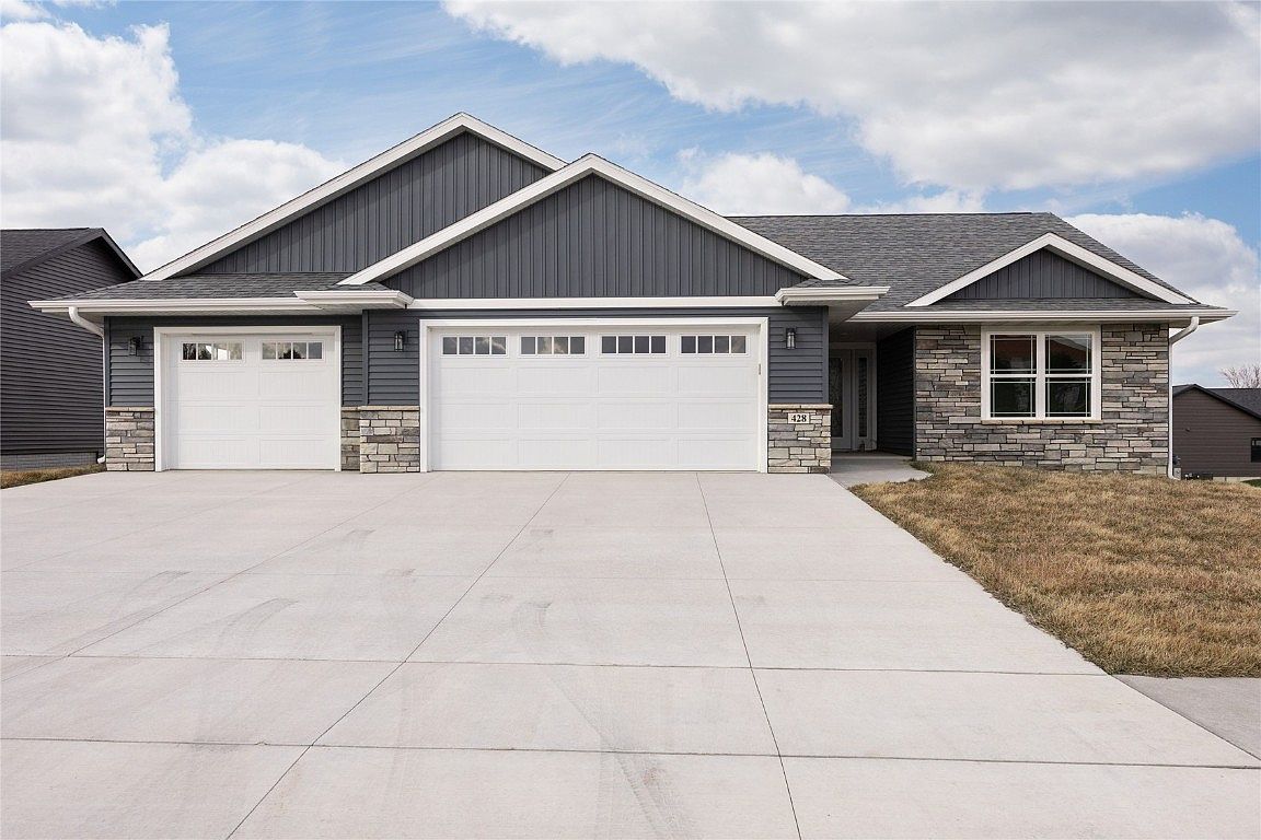 428 Council St, Anamosa, IA 52205 Zillow