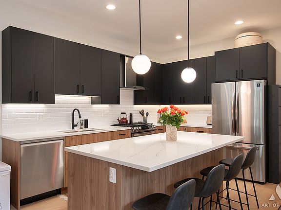 5th image of 1932 N Drake Ave #2E