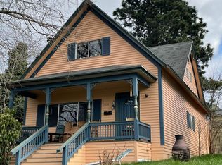 1534 Grant St, Bellingham, WA 98225