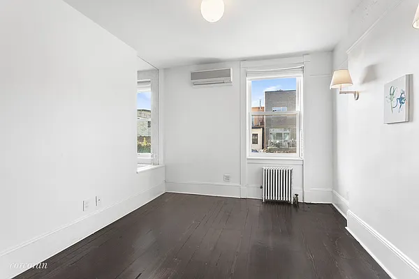 Rented by Corcoran | media 23