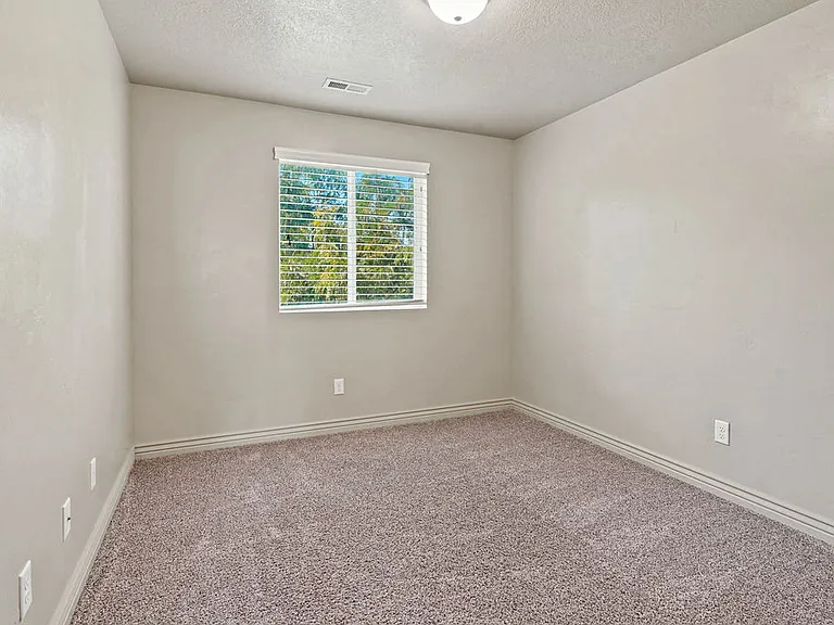 Angels Landing Townhomes — Photo 19