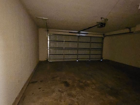 4th image of 1646 Columbine Village Dr