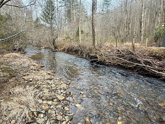 5th image of 14092 Big Creek Rd