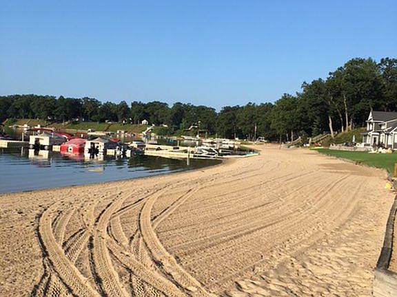 3rd image of 7760 Bayview Shore Dr