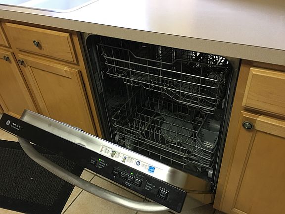 4th image of 5609 Westwood Ln