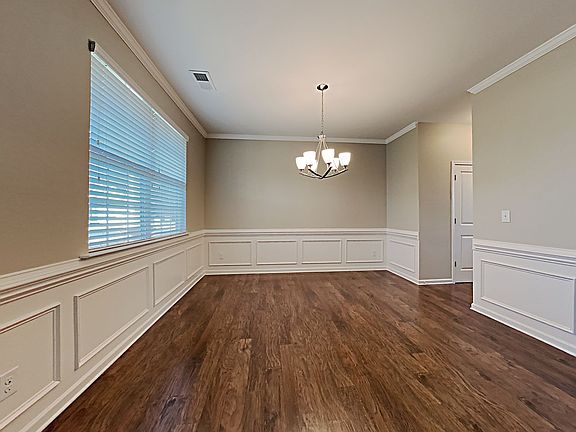 5th image of 105 Longleaf Dr