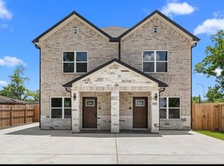 102 Schade Ln #B, Houston, TX 77037