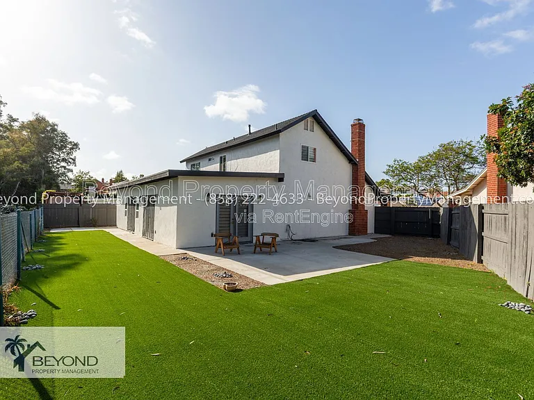8987 Jade Coast Ln — Photo 2