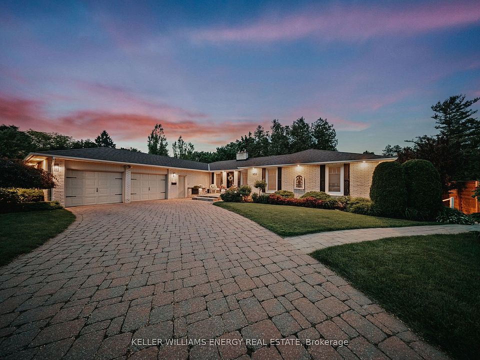 1st image of 833 Glenmanor Dr