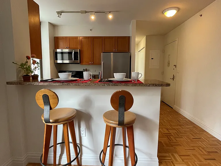 1500 Lexington Ave #8P — Photo 10