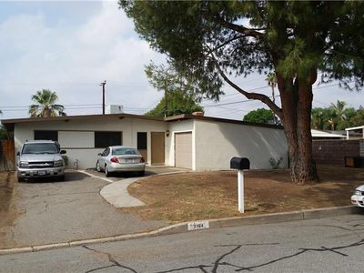 7164 Orange St, Highland, CA, 92346