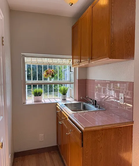 5607 N Earle St #R — Photo 9