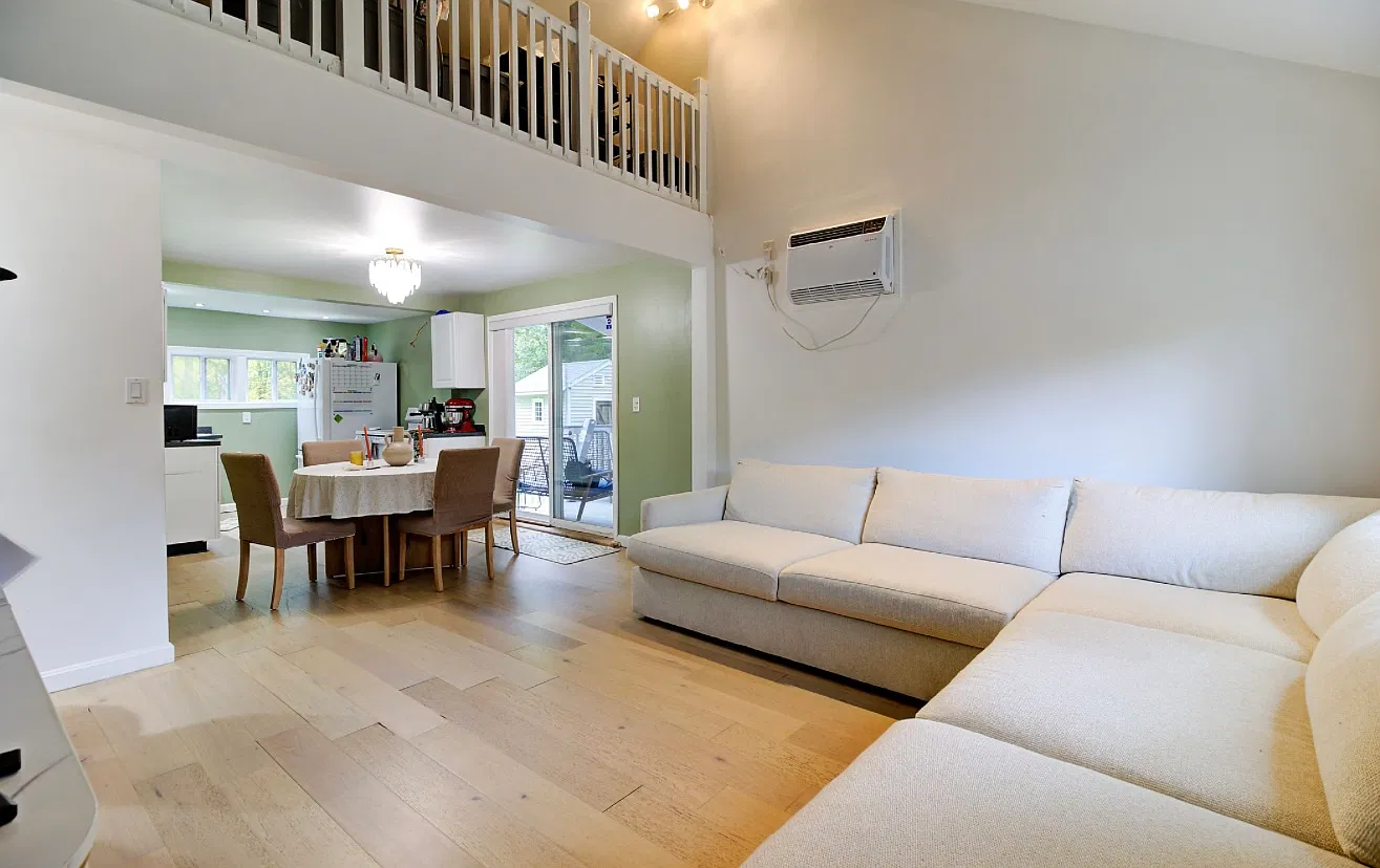 2 bed, 1098 sqft, $2,700 — Photo 4