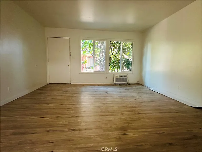 607 N Dalton Ave #1 — Photo 4