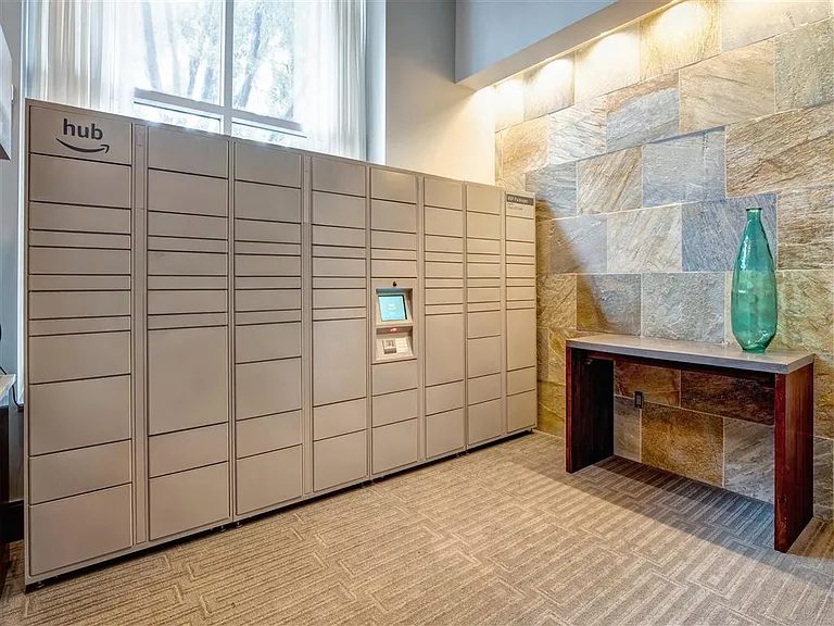 The Residence at Southpark — Photo 43