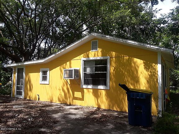 3rd image of 2624 Clyde Dr