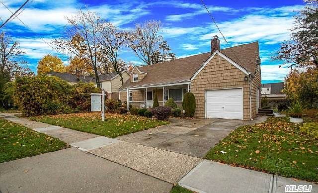 1st image of 19 Glenmore Ave